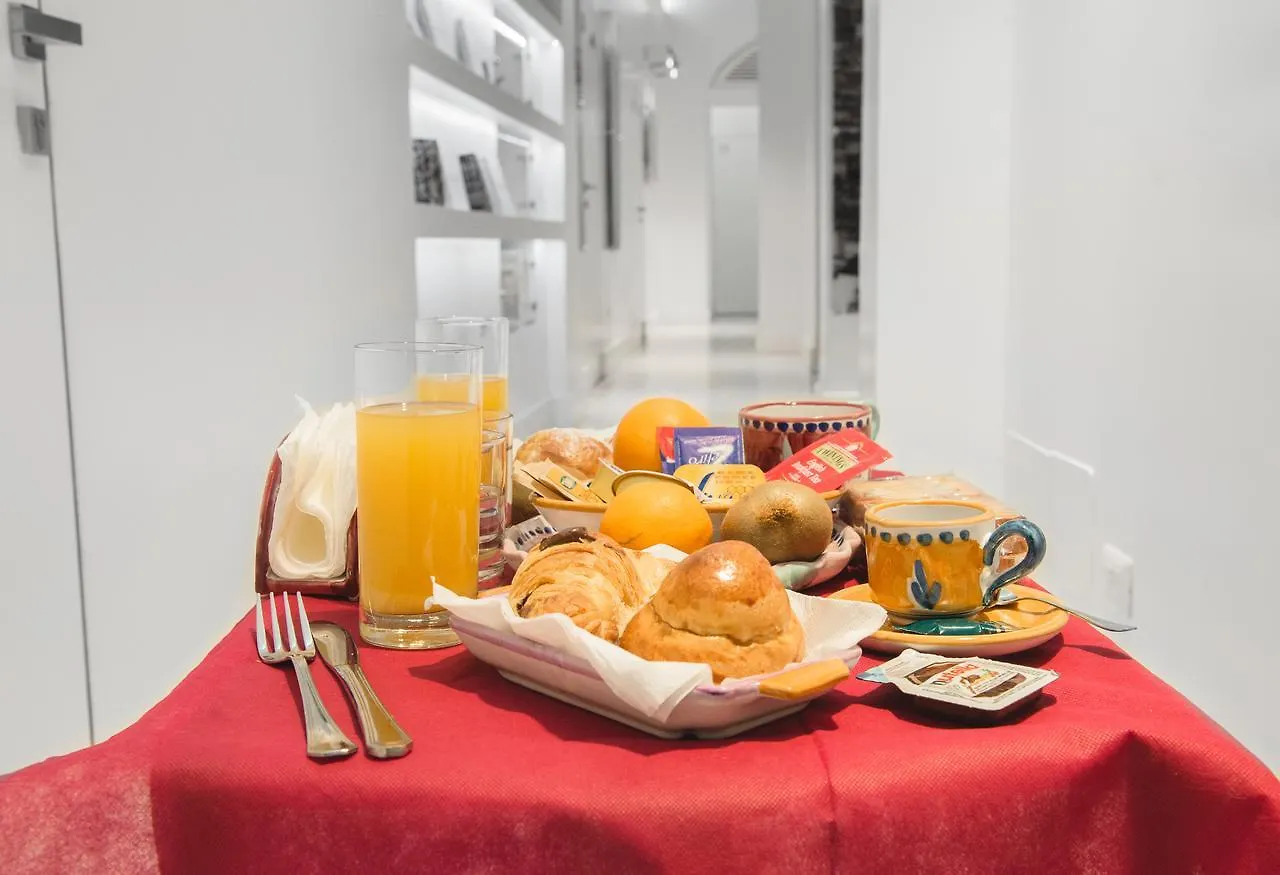Chiaia 197 Deluxe Residence Νάπολη 2*,  Ιταλία